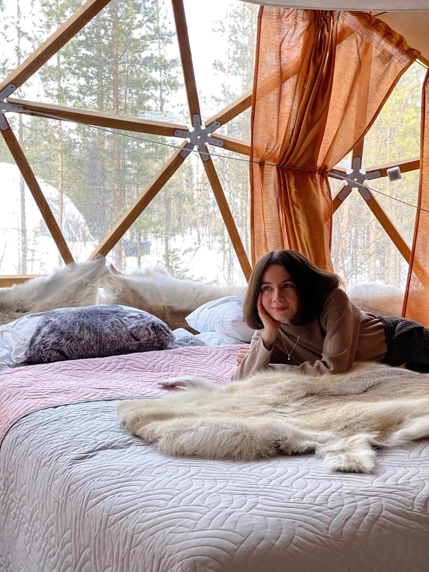 Aurora Igloo Fireplace-Heated Tents In A Secret Forest With Private Jacuzzi And Shared Sauna Bathroom And Dog Friendly Rovaniemi Esterno foto